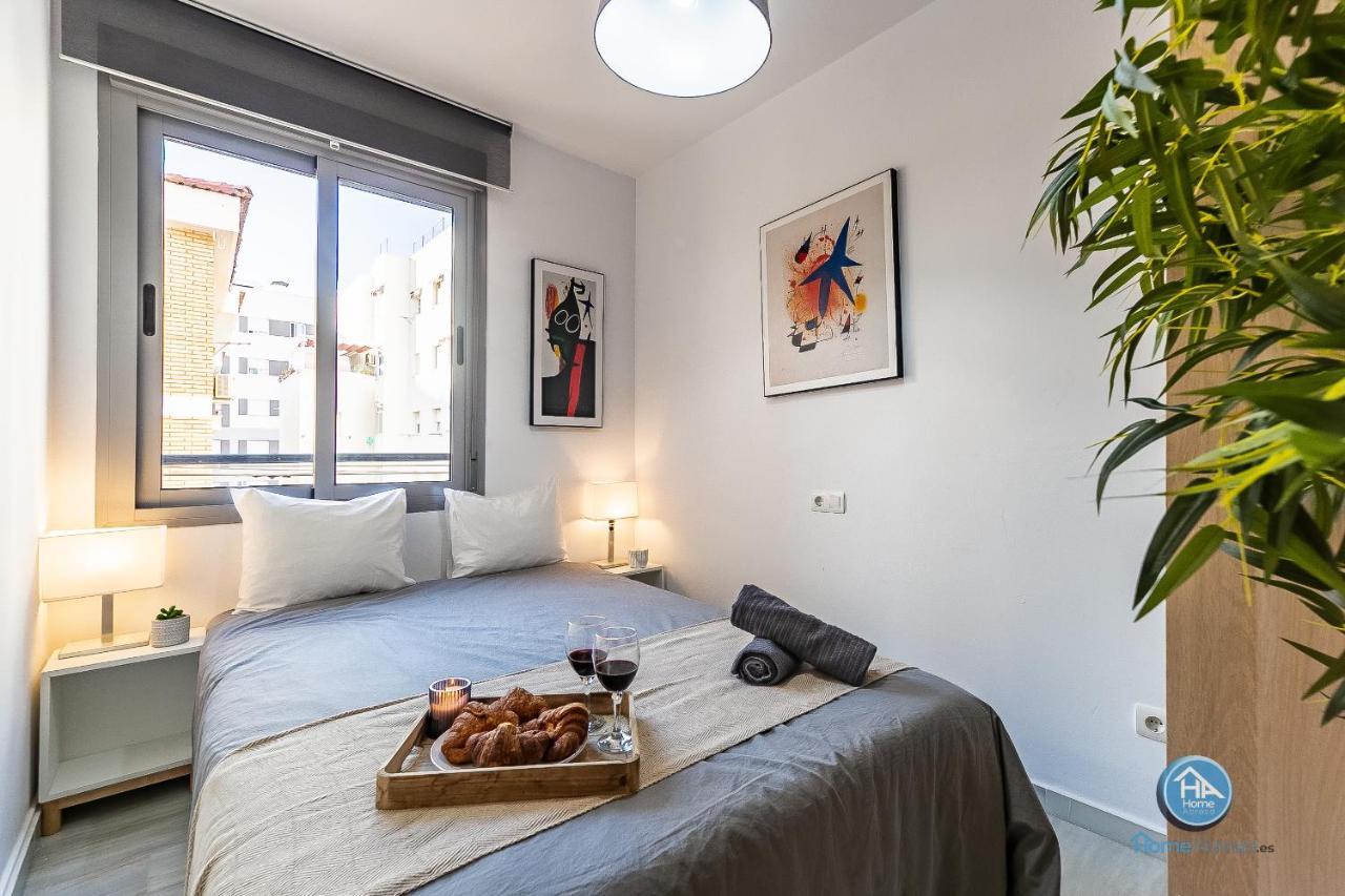 Premium Penthouse With Roof Terrace And Parking In Carlos Haya Málaga Exterior foto